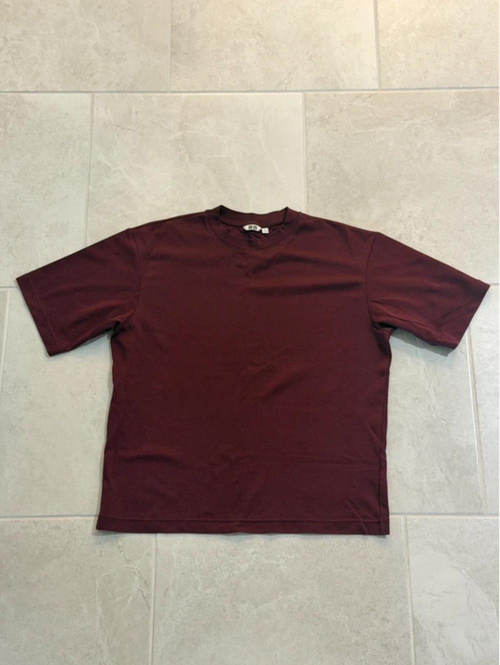 Uniqlo men’s shirt